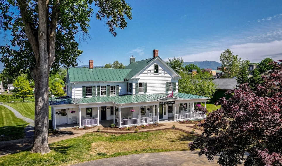 120 N Hawksbill St, Luray, VA for Sale