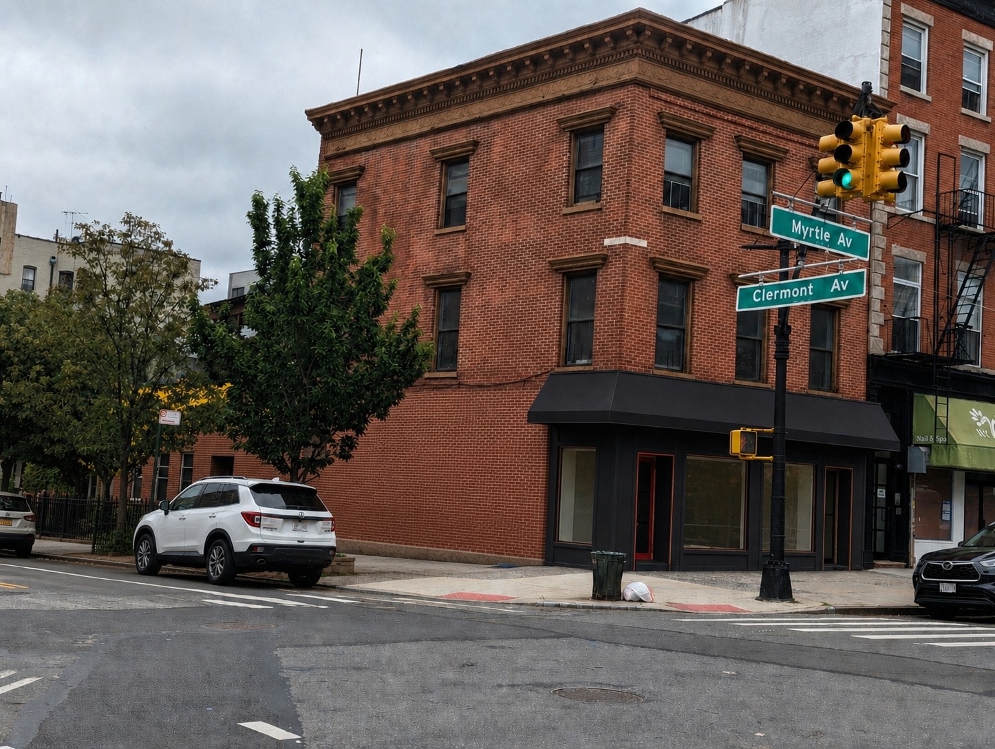 381 Myrtle Ave, Brooklyn, NY for Rent