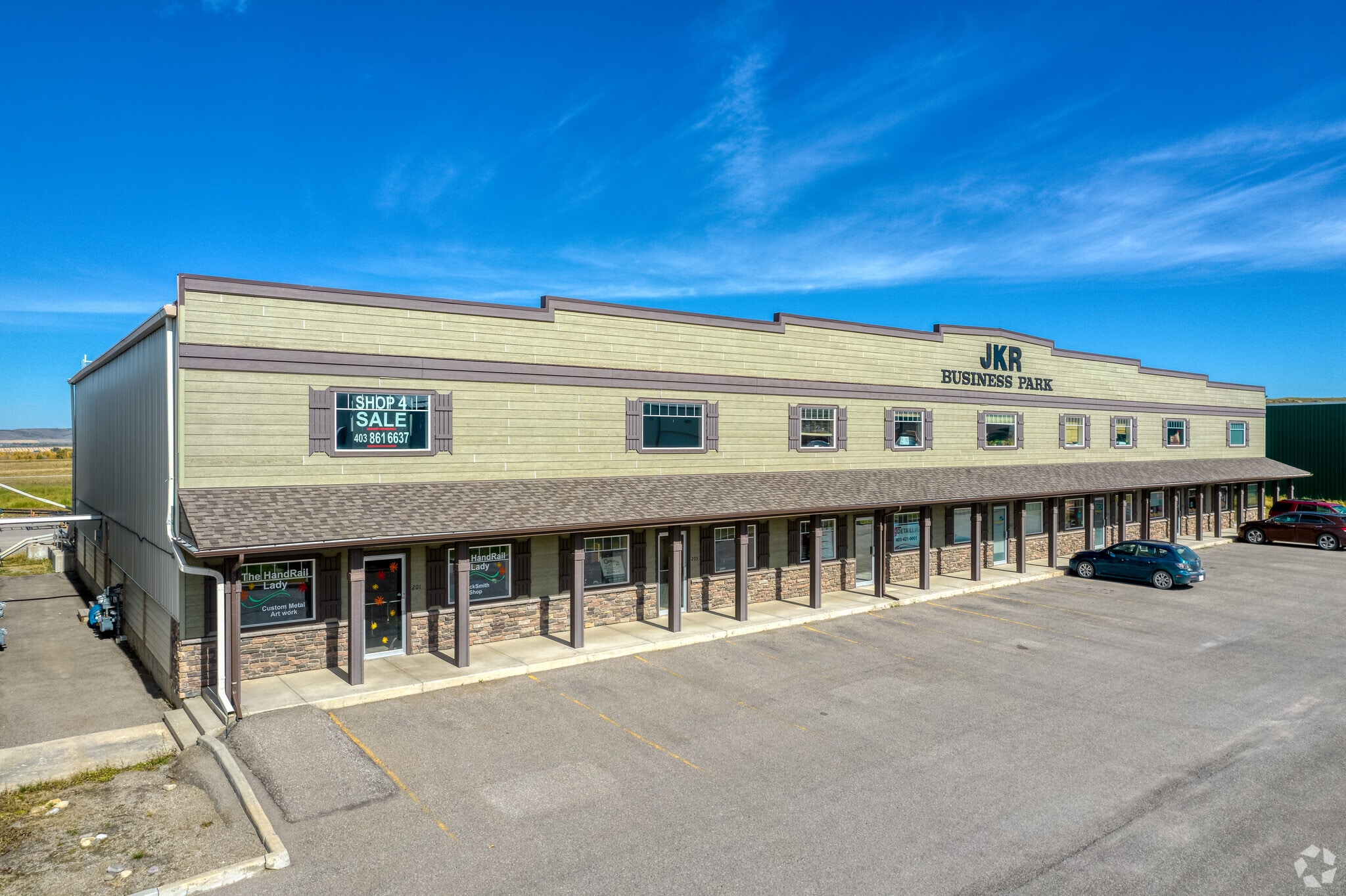 220 3rd St NE, Black Diamond, AB for Rent