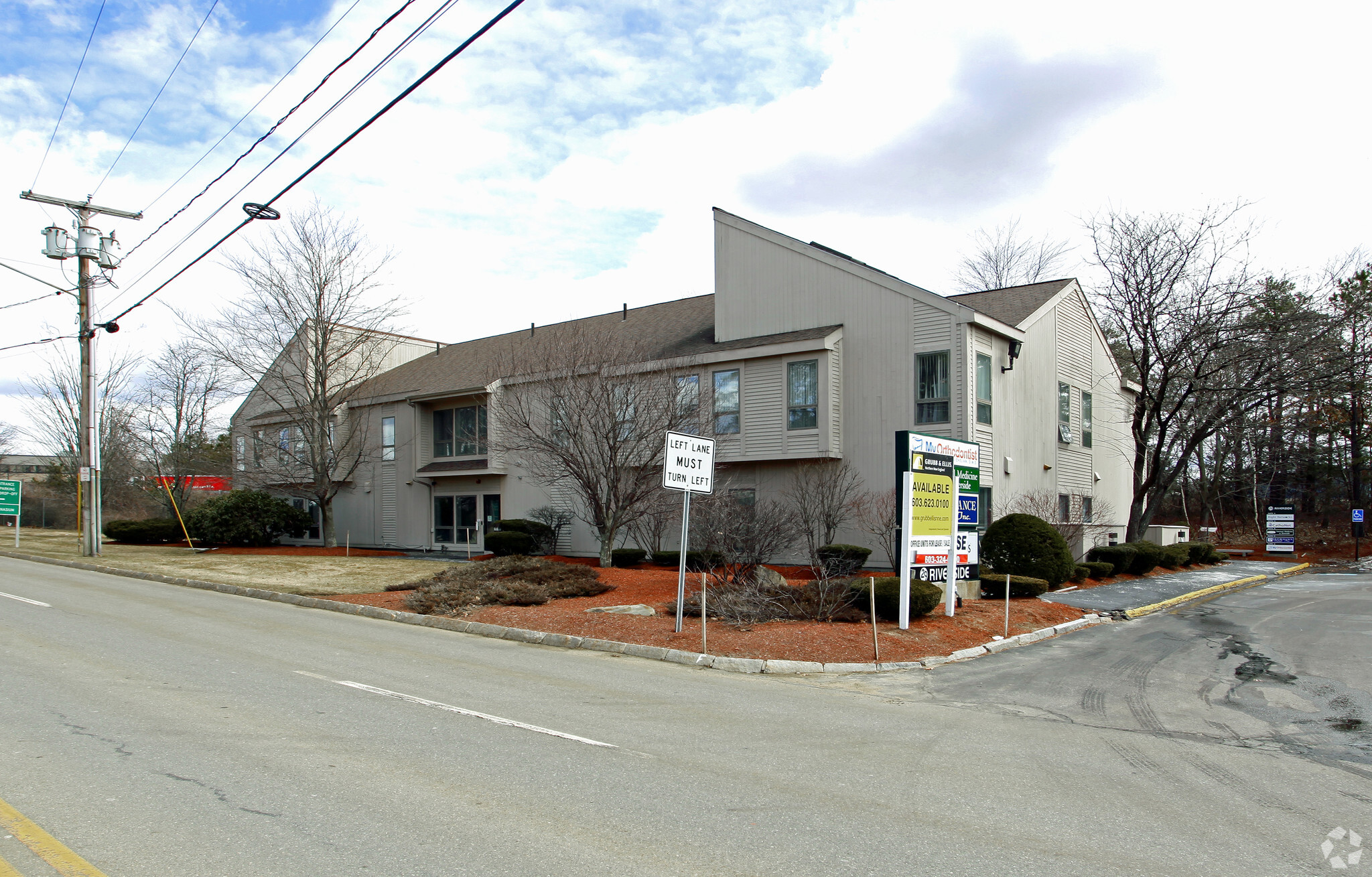 29 Riverside St, Nashua, NH for Sale
