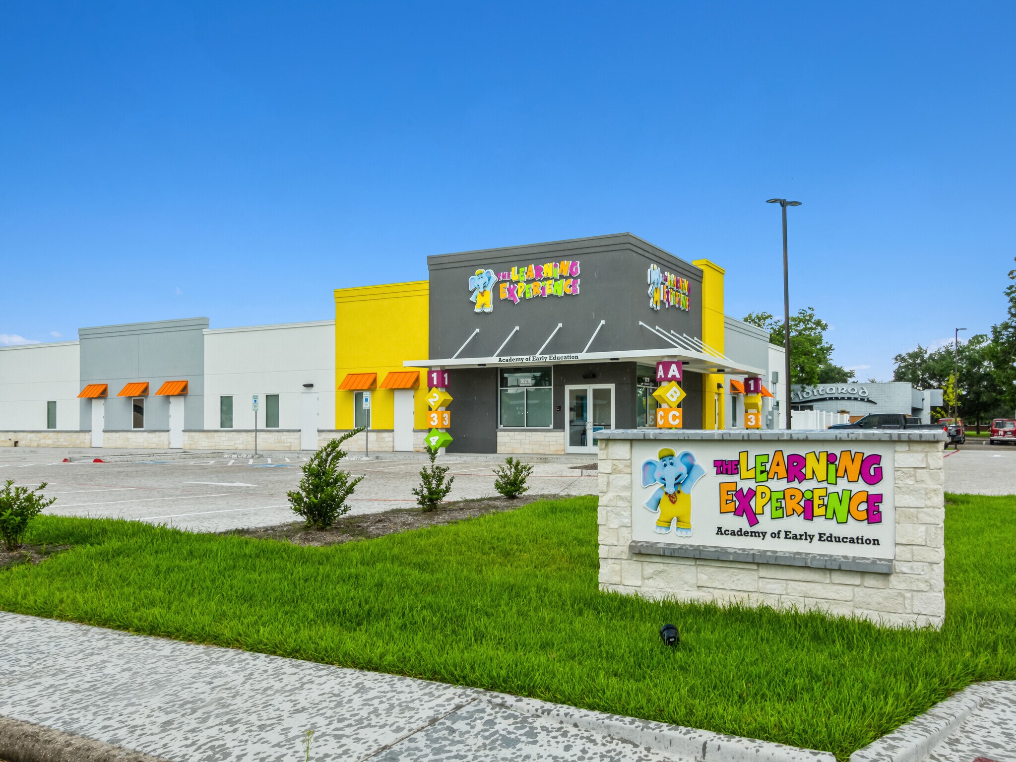 16216 Moonrock Dr, Houston, TX for Sale