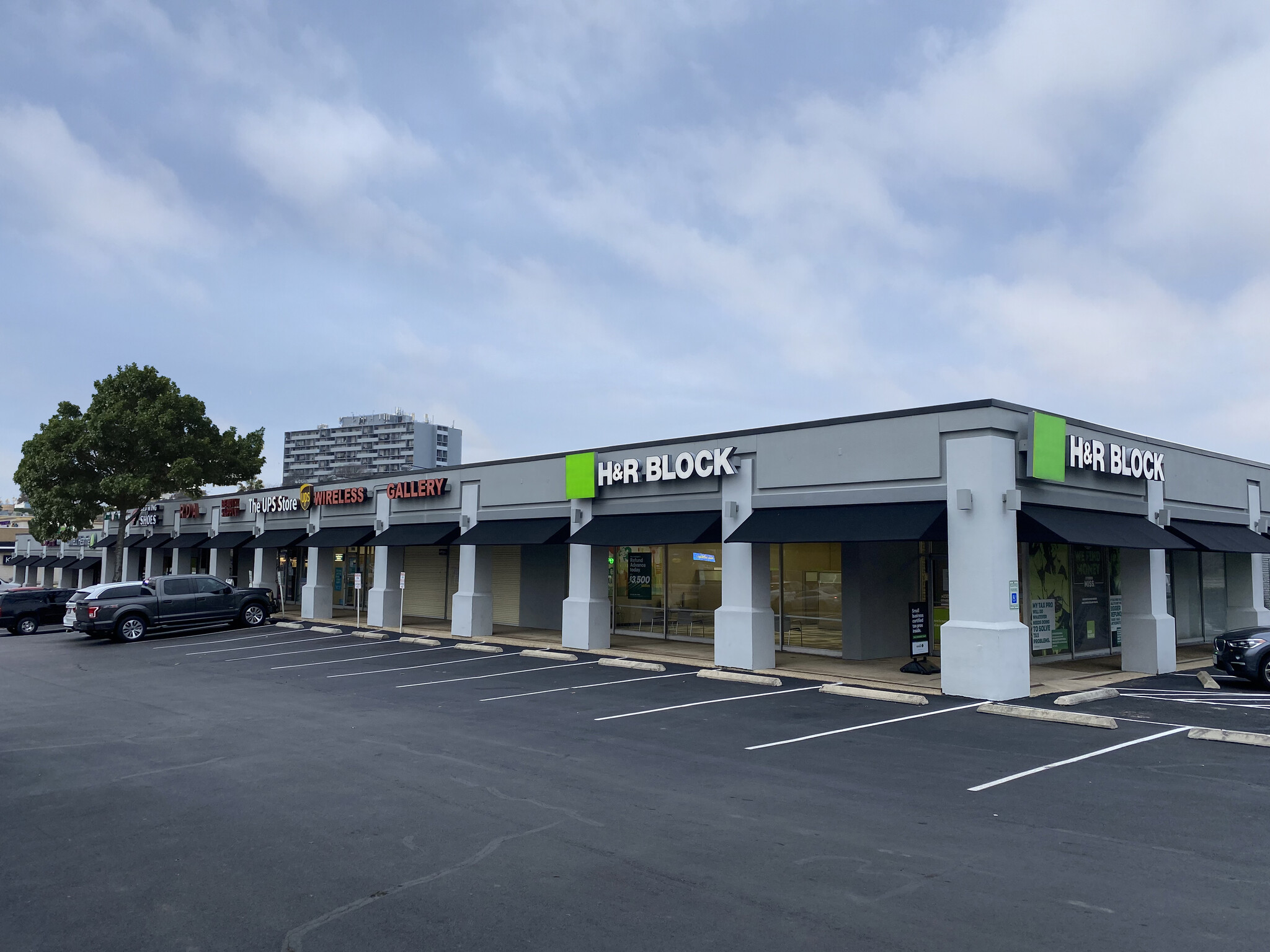 7101-7123 San Pedro Ave, San Antonio, TX for Rent