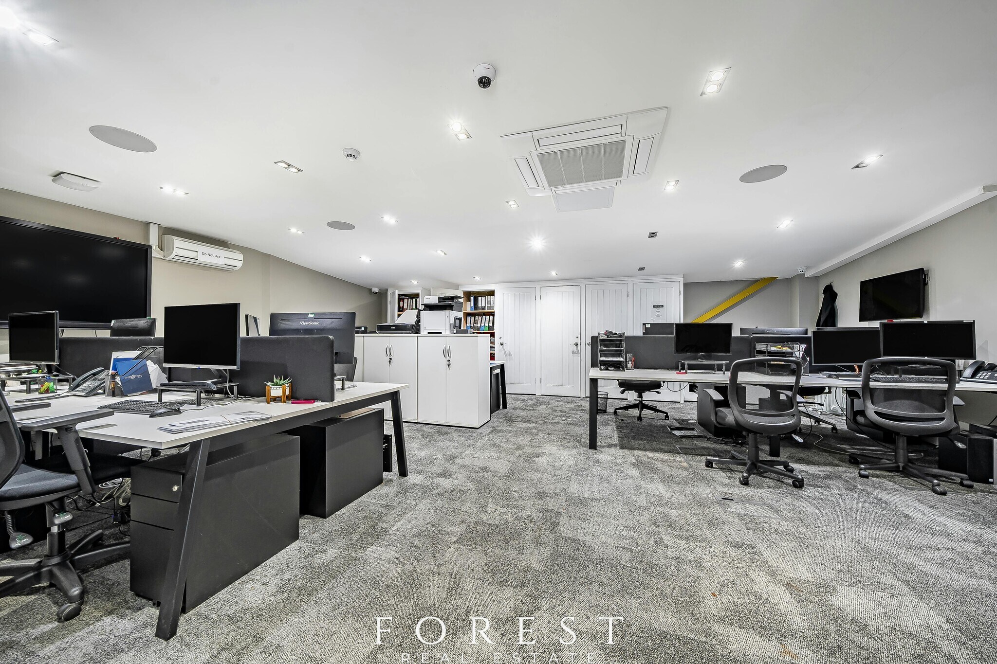 Imperial Way, Watford, HRT for Rent