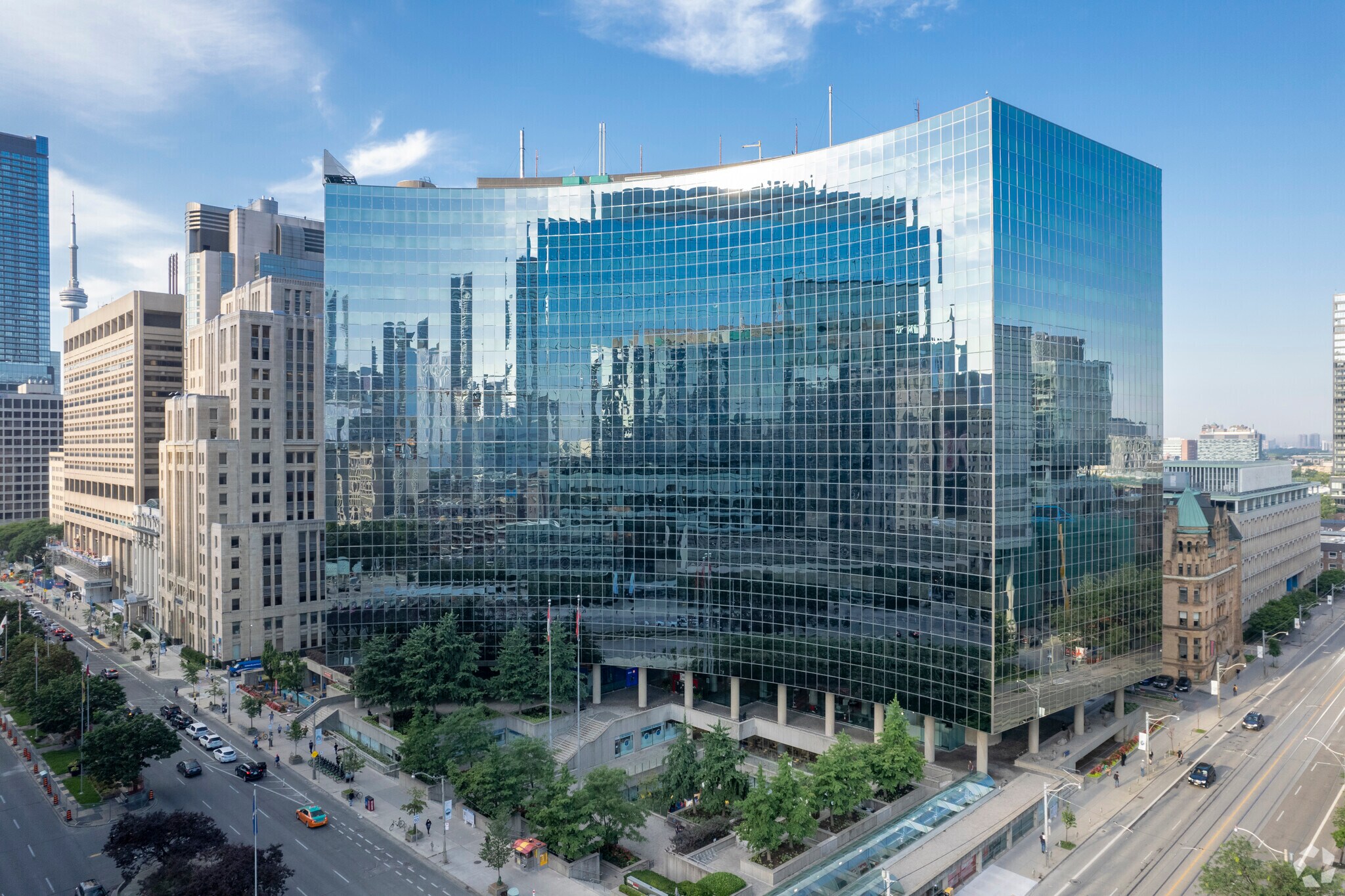 700 University Ave, Toronto, ON for Rent