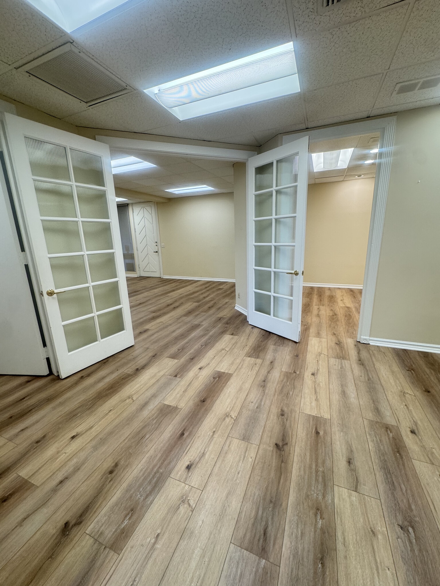 1101 Dove St, Newport Beach, CA for Rent