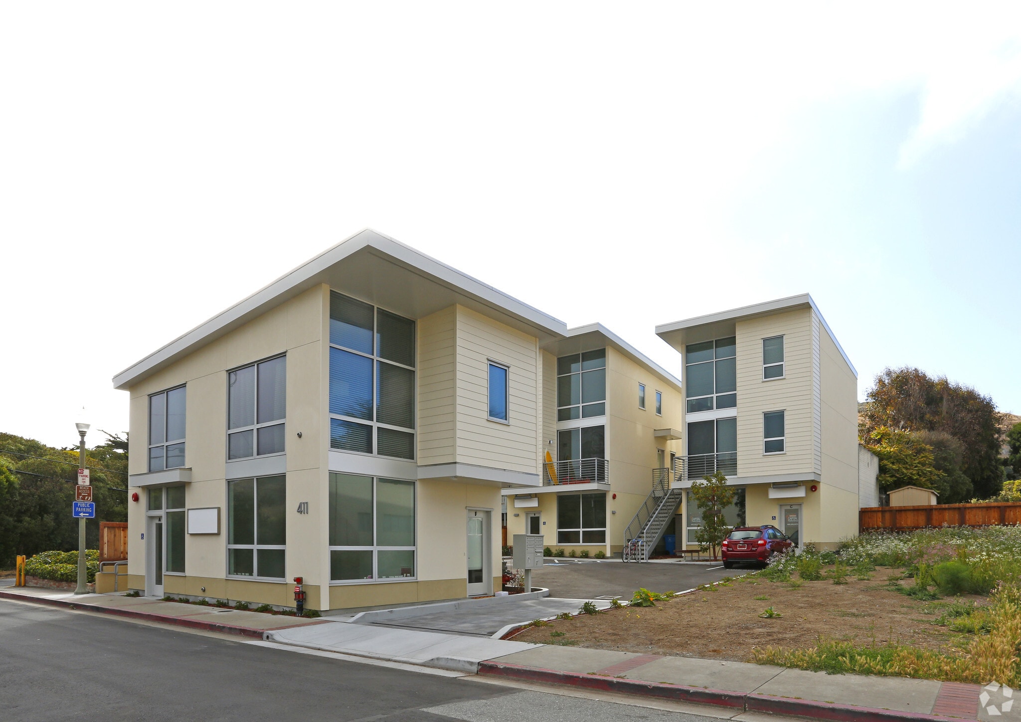 411 Dondee St, Pacifica, CA for Rent