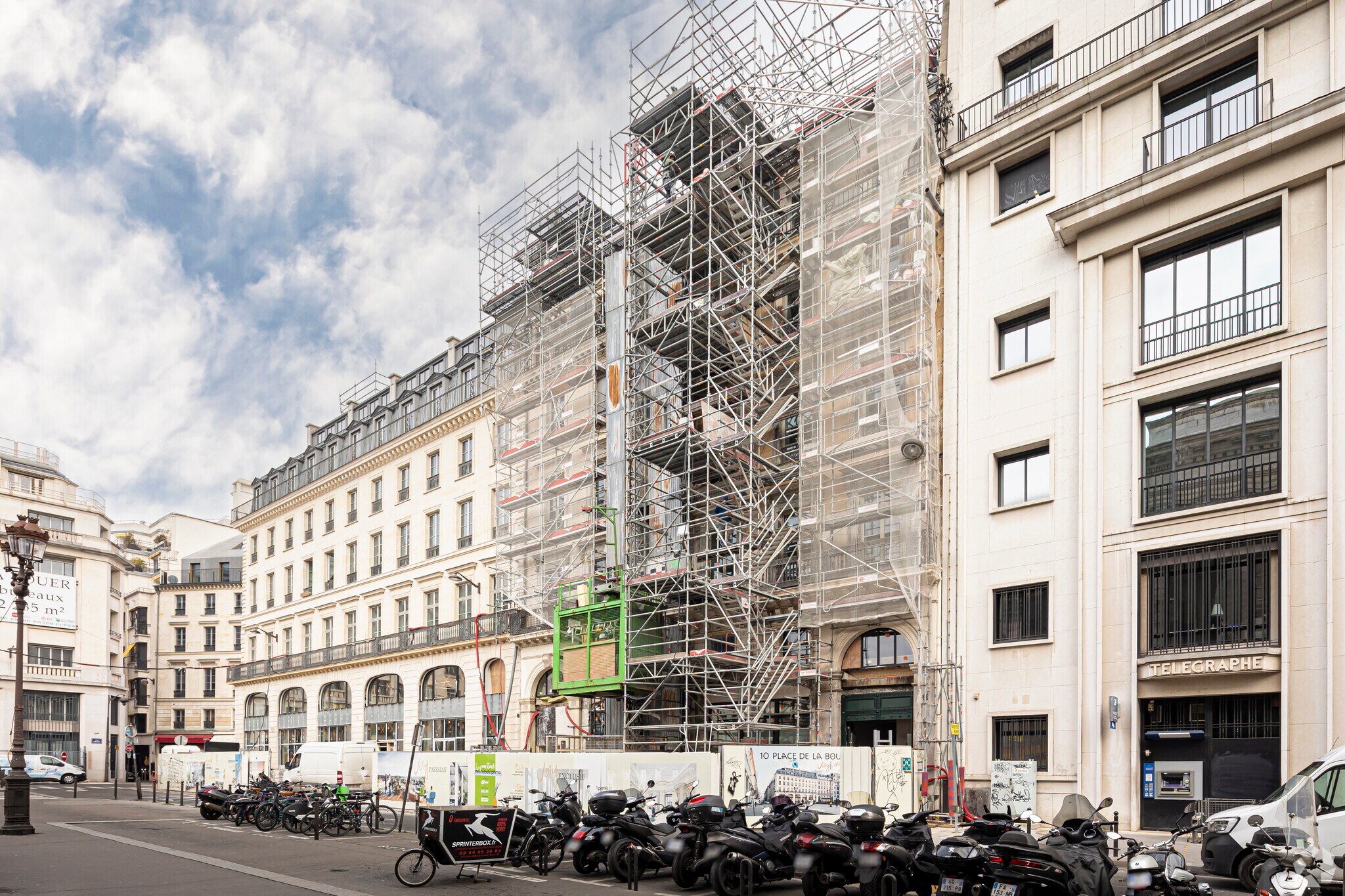 10-12 Place De La Bourse, Paris, PAR for Rent