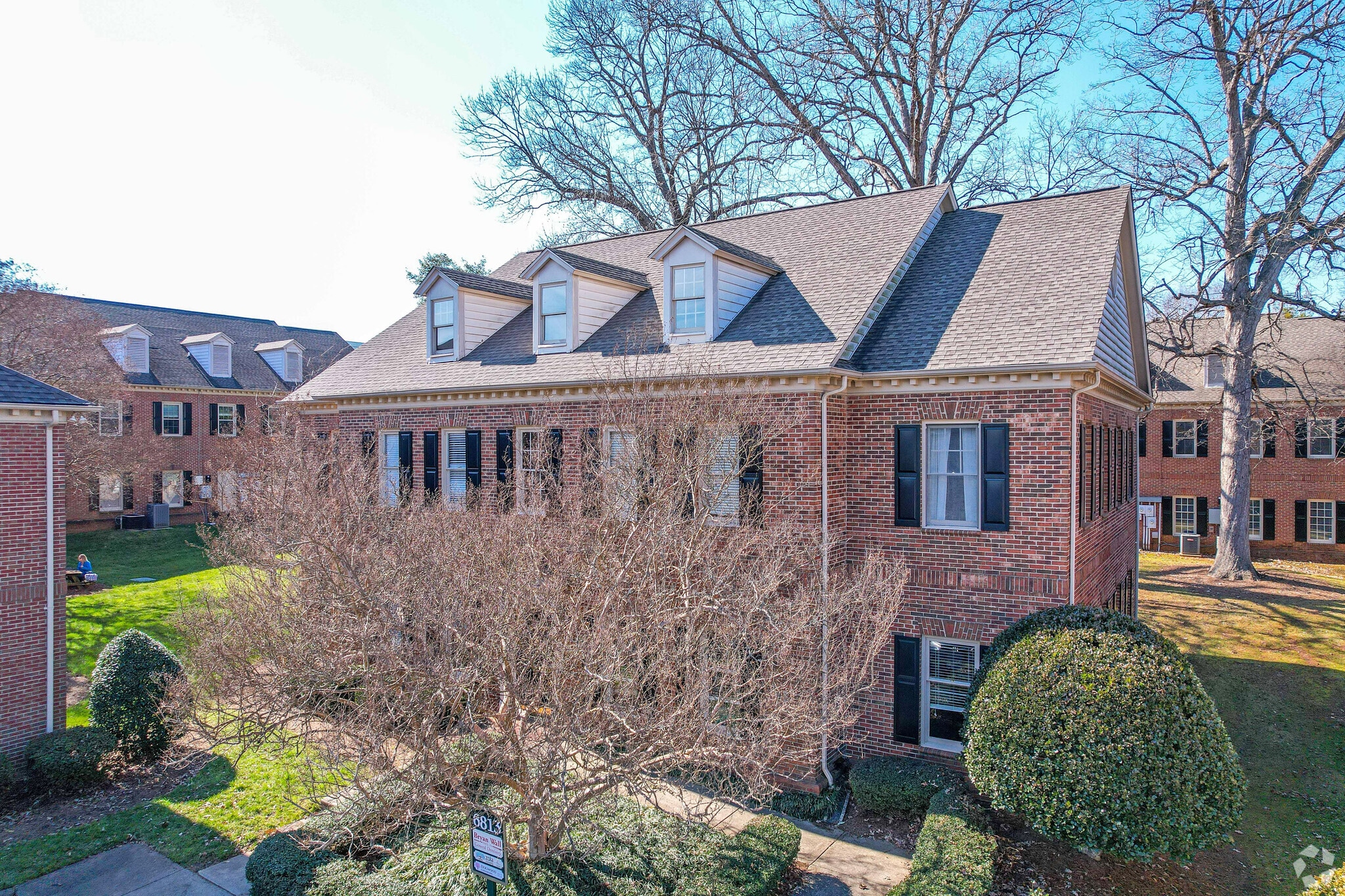 6813 Fairview Rd, Charlotte, NC for Rent