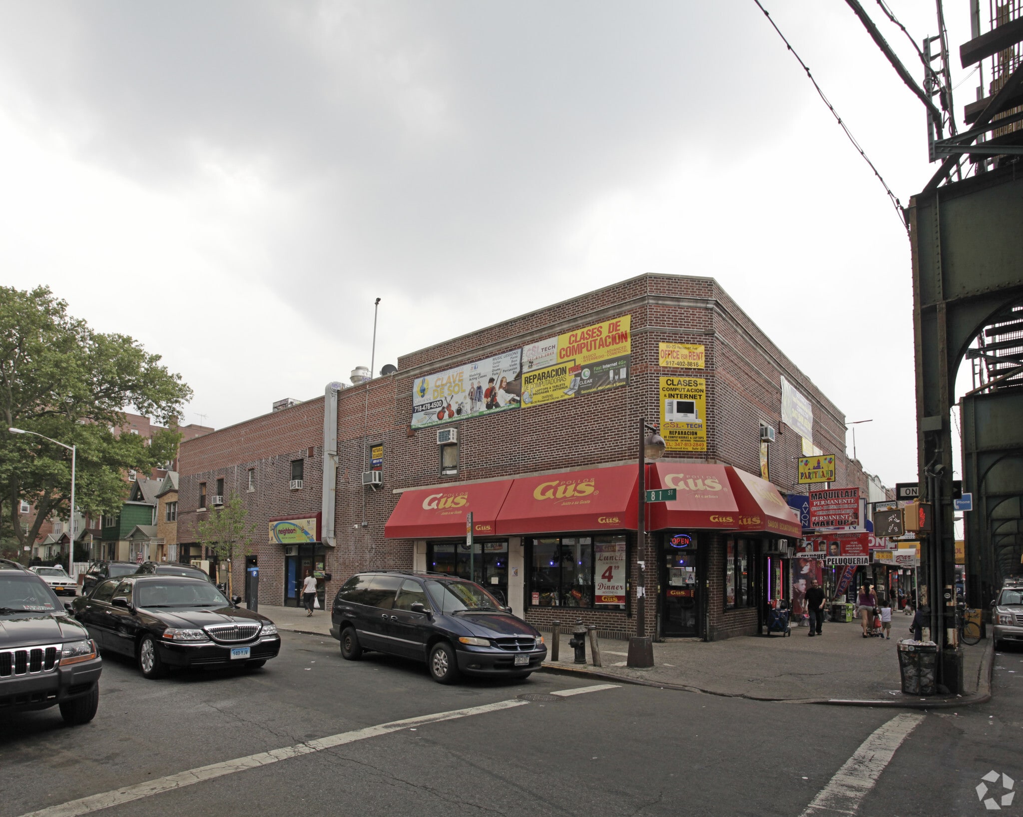 80-20 Roosevelt Ave, Flushing, NY for Rent
