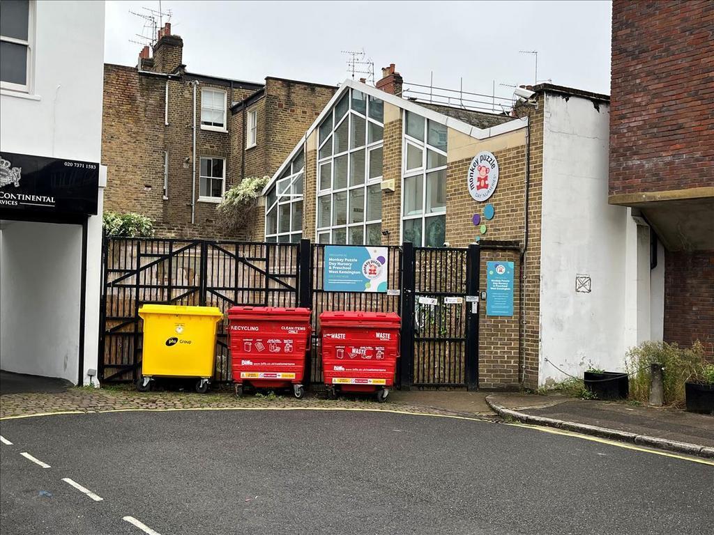 1 Springvale Ter, London, LND for Sale