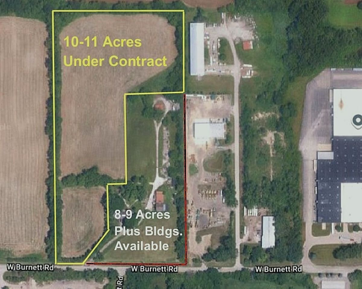 706 E Burnett Rd, Island Lake, IL for Sale