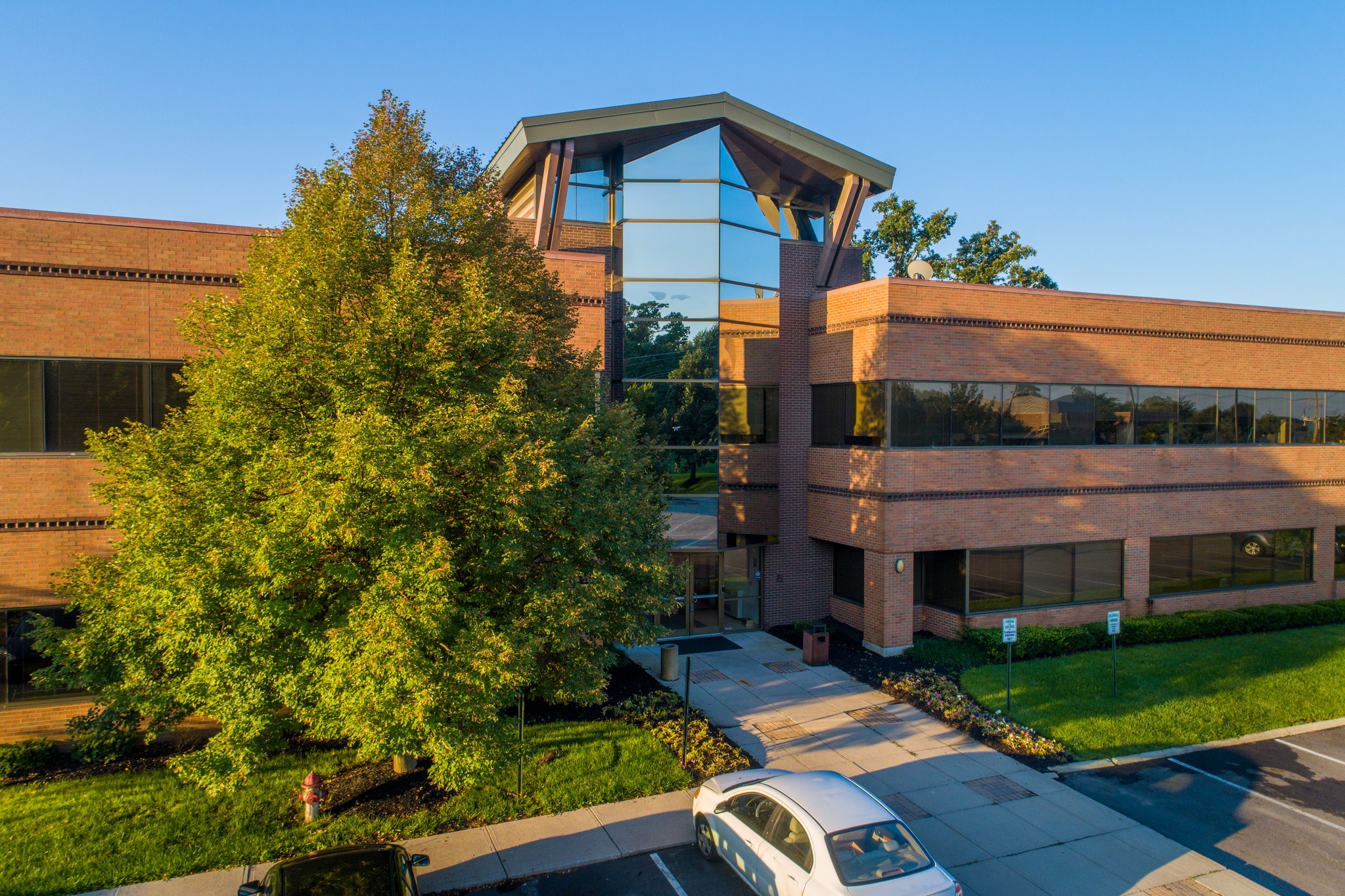 735 Taylor Rd, Columbus, OH for Rent