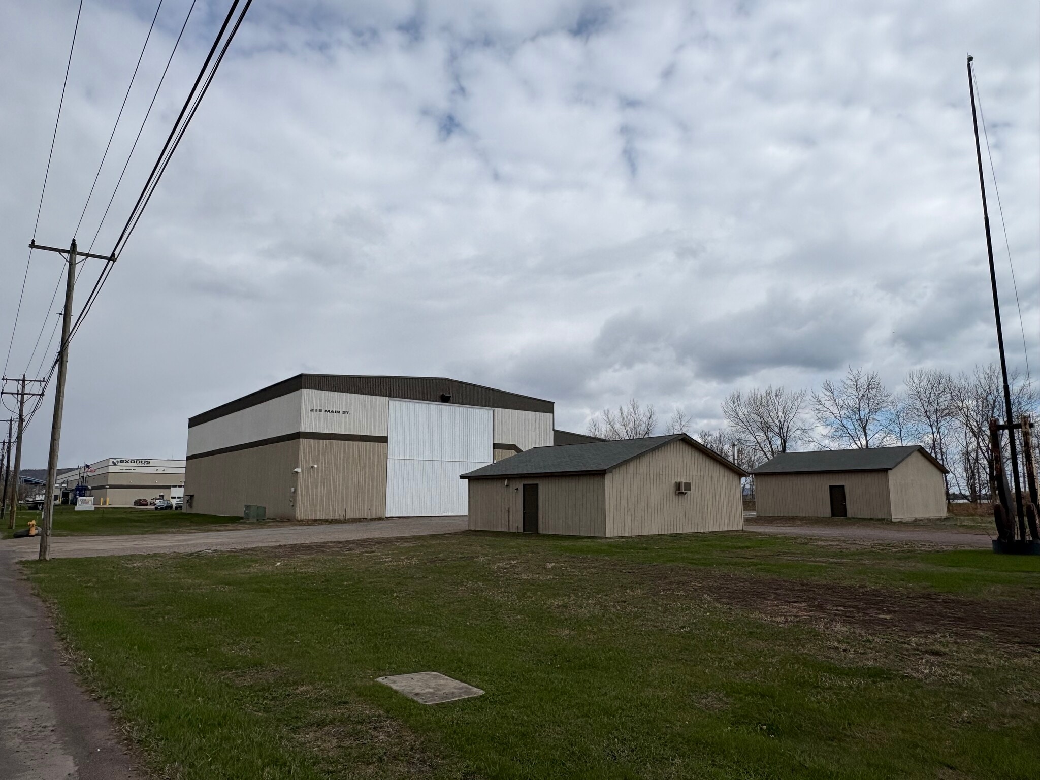 215 Main St, Superior, WI for Rent
