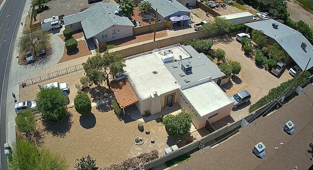 2538 N 52nd St, Phoenix, AZ for Sale
