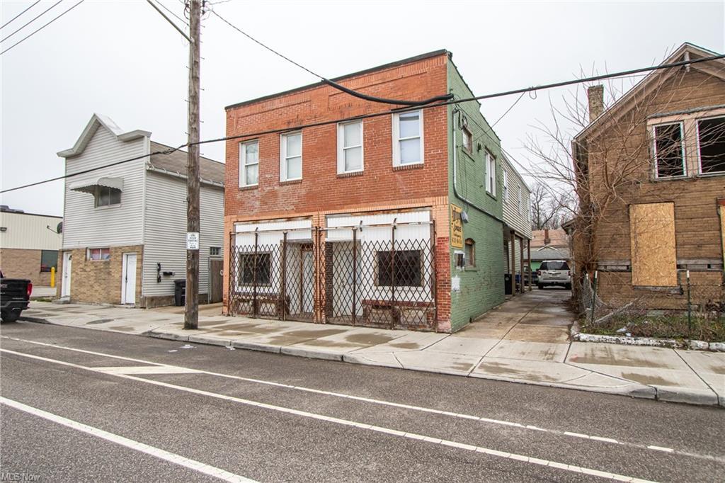 6818 Lorain Ave, Cleveland, OH for Rent