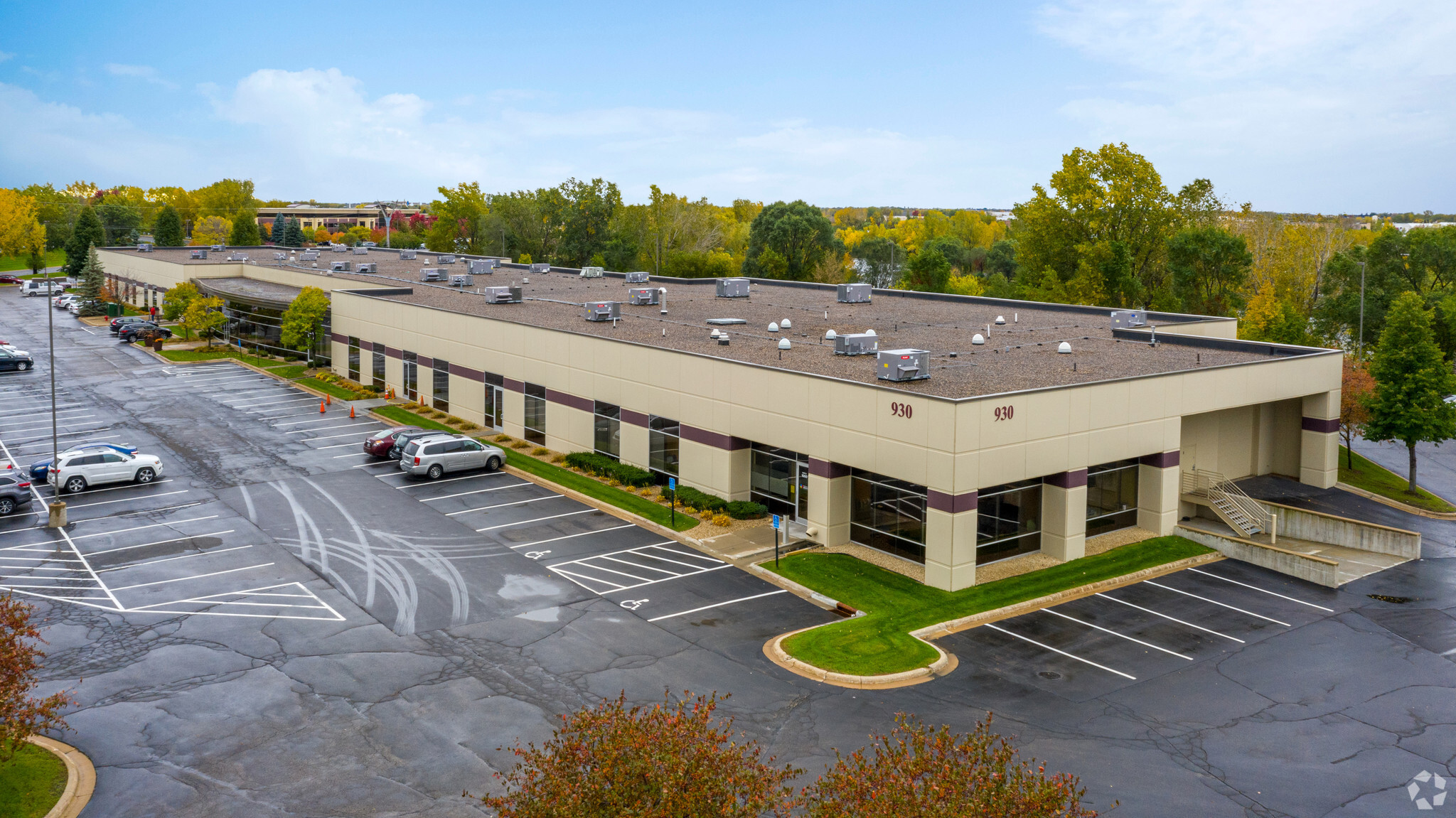 930 Blue Gentian Rd, Eagan, MN for Sale