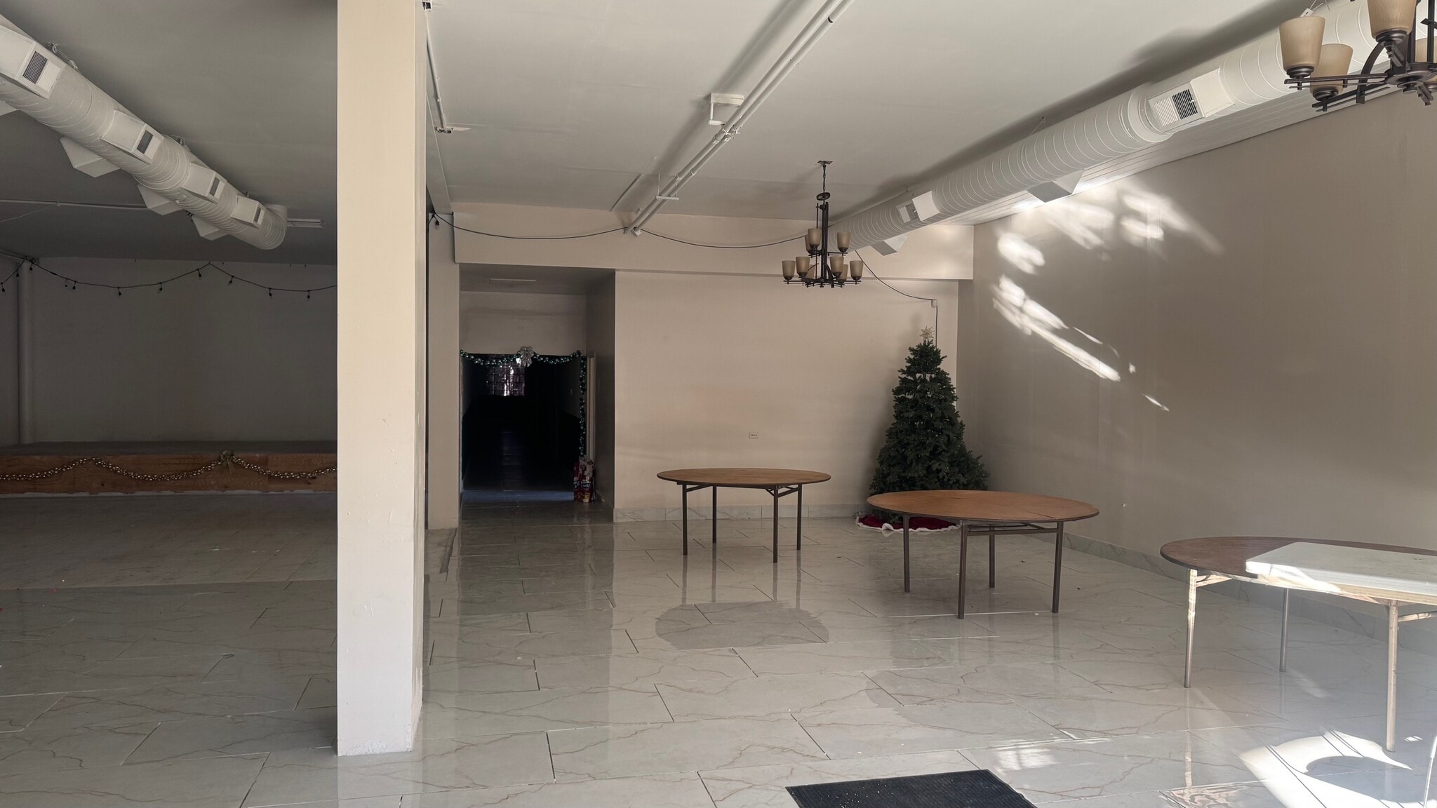 6120 S Archer Rd, Summit, IL for Rent