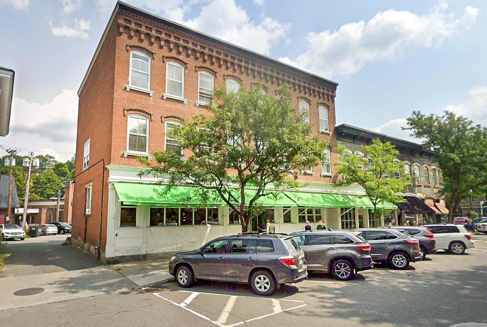 21 Elm St, Woodstock, VT for Sale