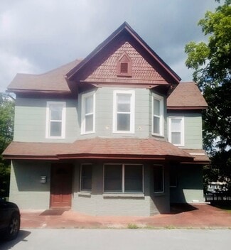 Beckley, WV Office/Retail - 604 S Oakwood Ave