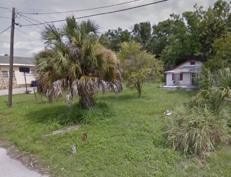 2706 E 9th Ave Tampa, FL 33605 Land Property for Lease on