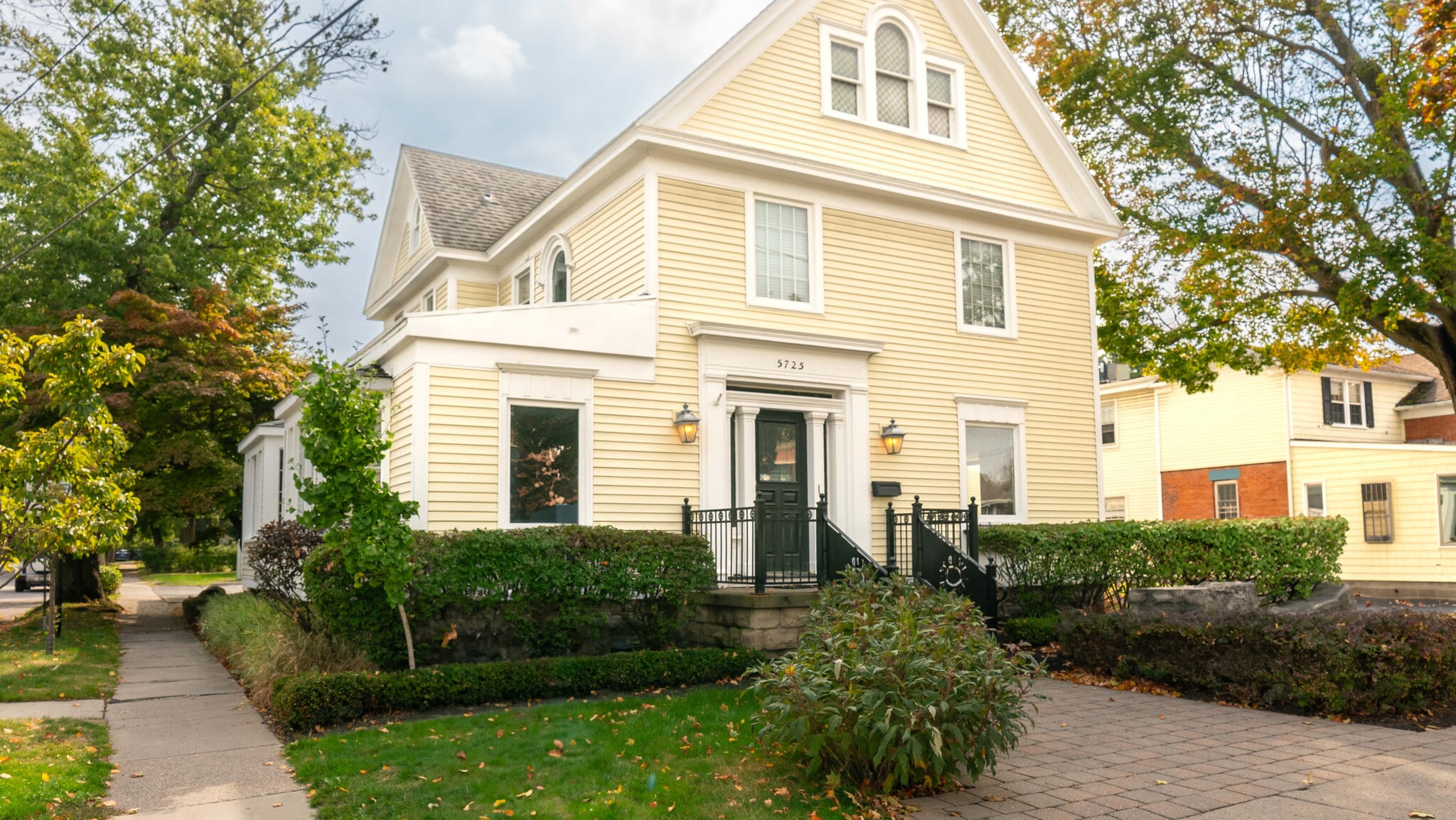 5725 Main St, Buffalo, NY for Rent