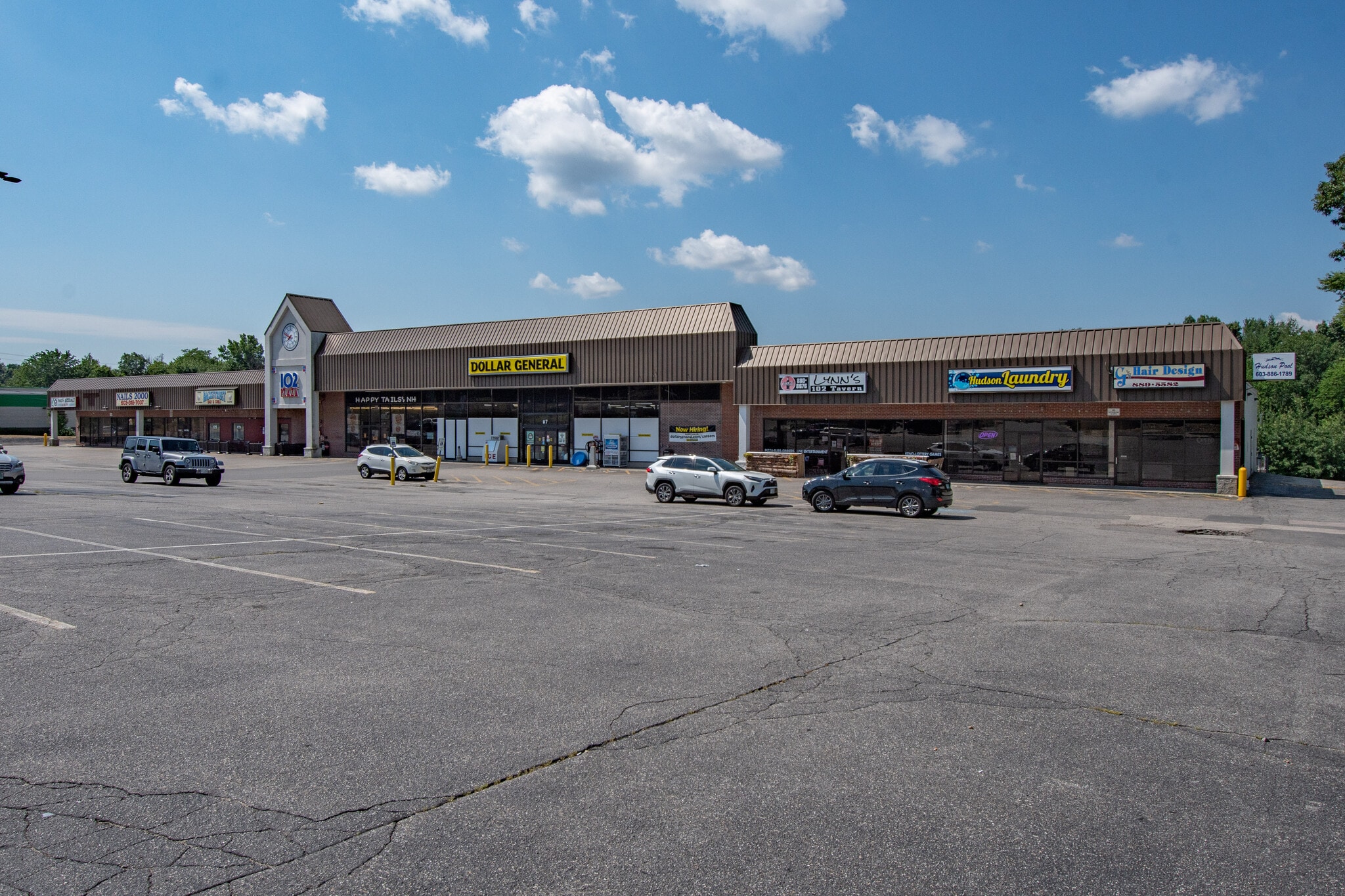 76 Derry Rd, Hudson, NH for Rent