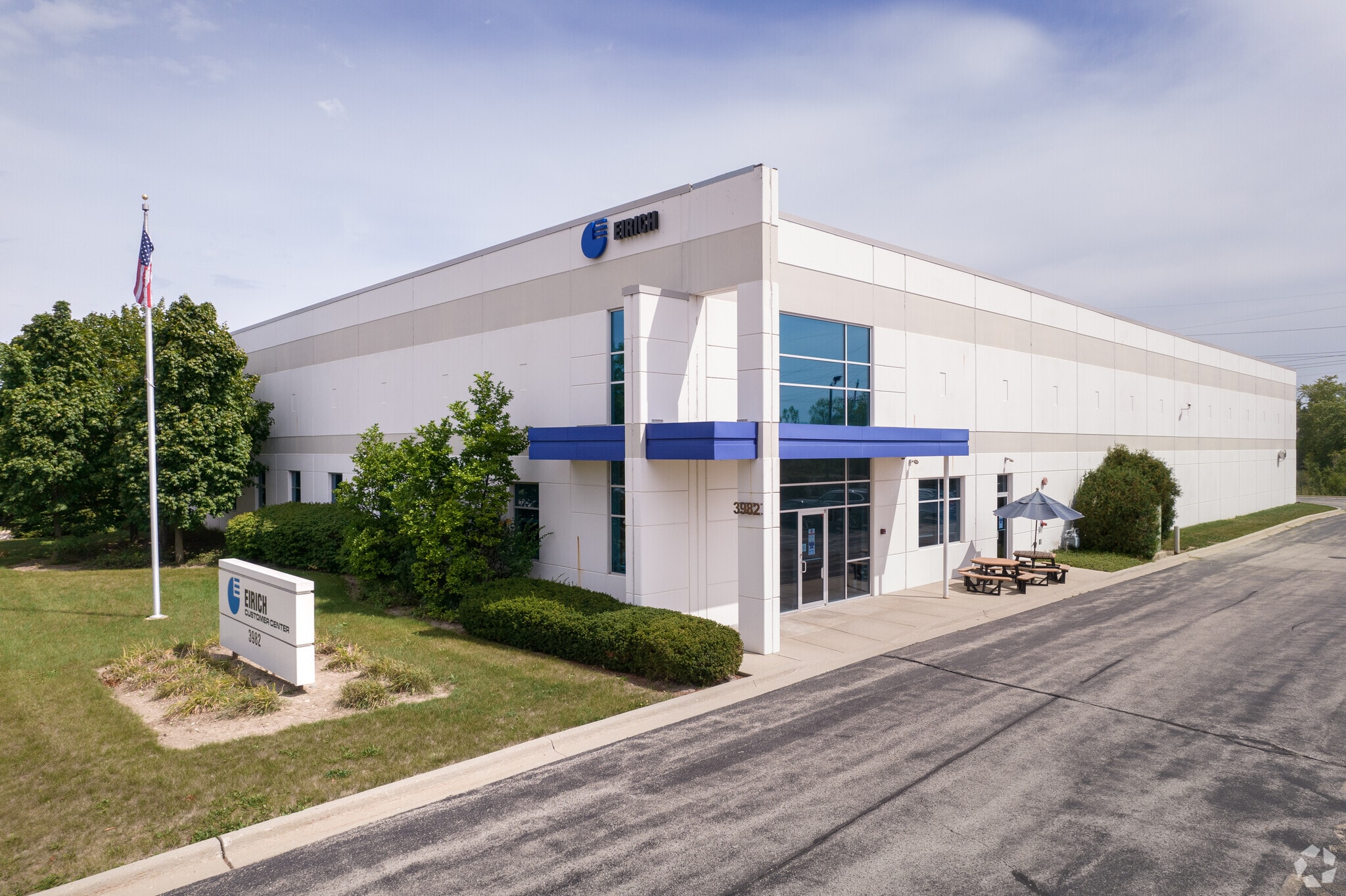 3982 Ryan Rd, Gurnee, IL for Sale