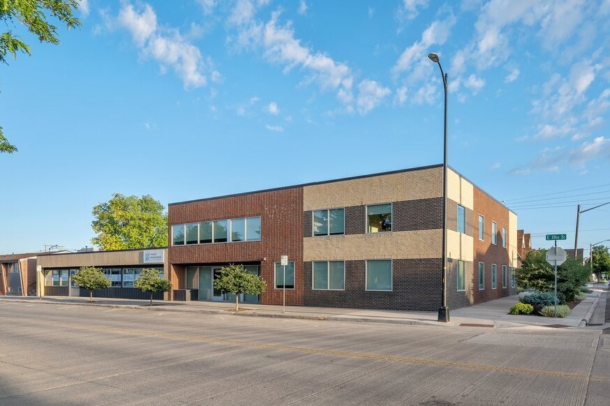 222 E 18th St, Cheyenne, WY for Sale