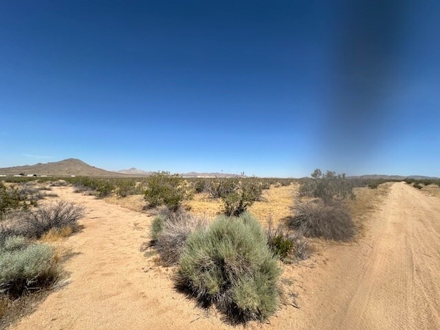 NWC Somis Avenue & Earlimart St, Apple Valley, CA for Sale