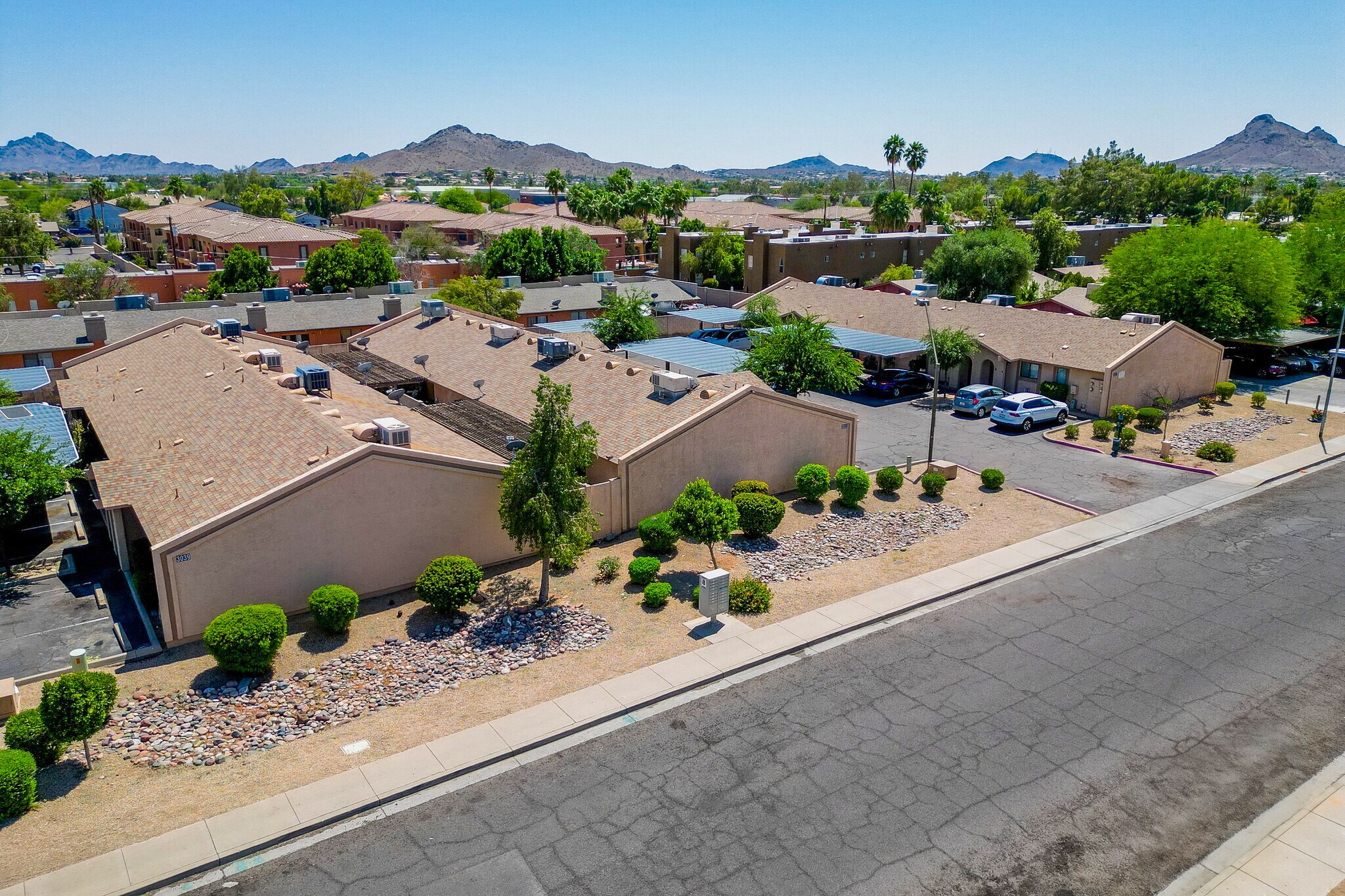 3027-3045 E Grandview Rd, Phoenix, AZ for Sale