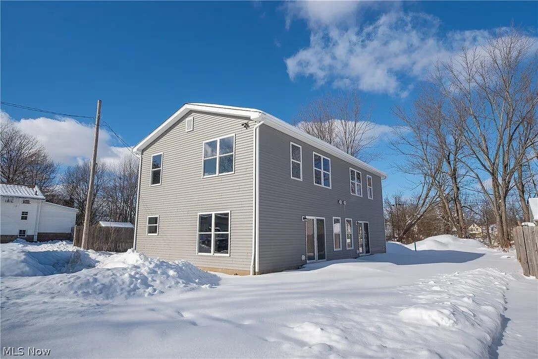 161 High St, Elyria, OH for Sale