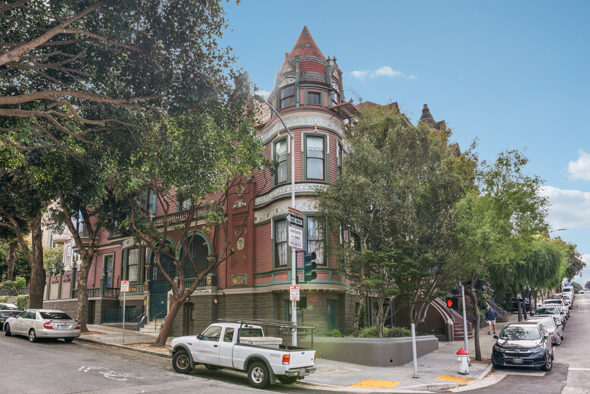 1057 Steiner St, San Francisco, CA for Sale