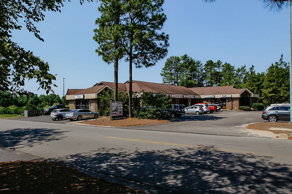 206-216 Commerce Ave, Southern Pines, NC for Sale