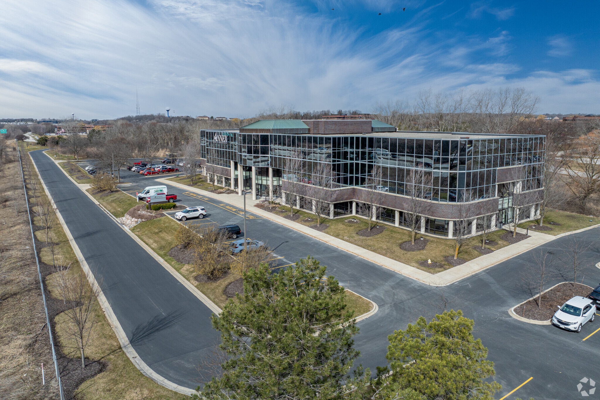 17950 W Corporate Dr, Brookfield, WI for Rent
