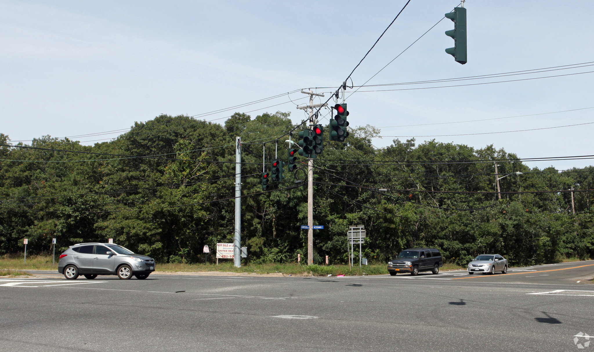 Veterans Memorial Hwy @ Lincoln Ave, Holbrook, NY for Sale