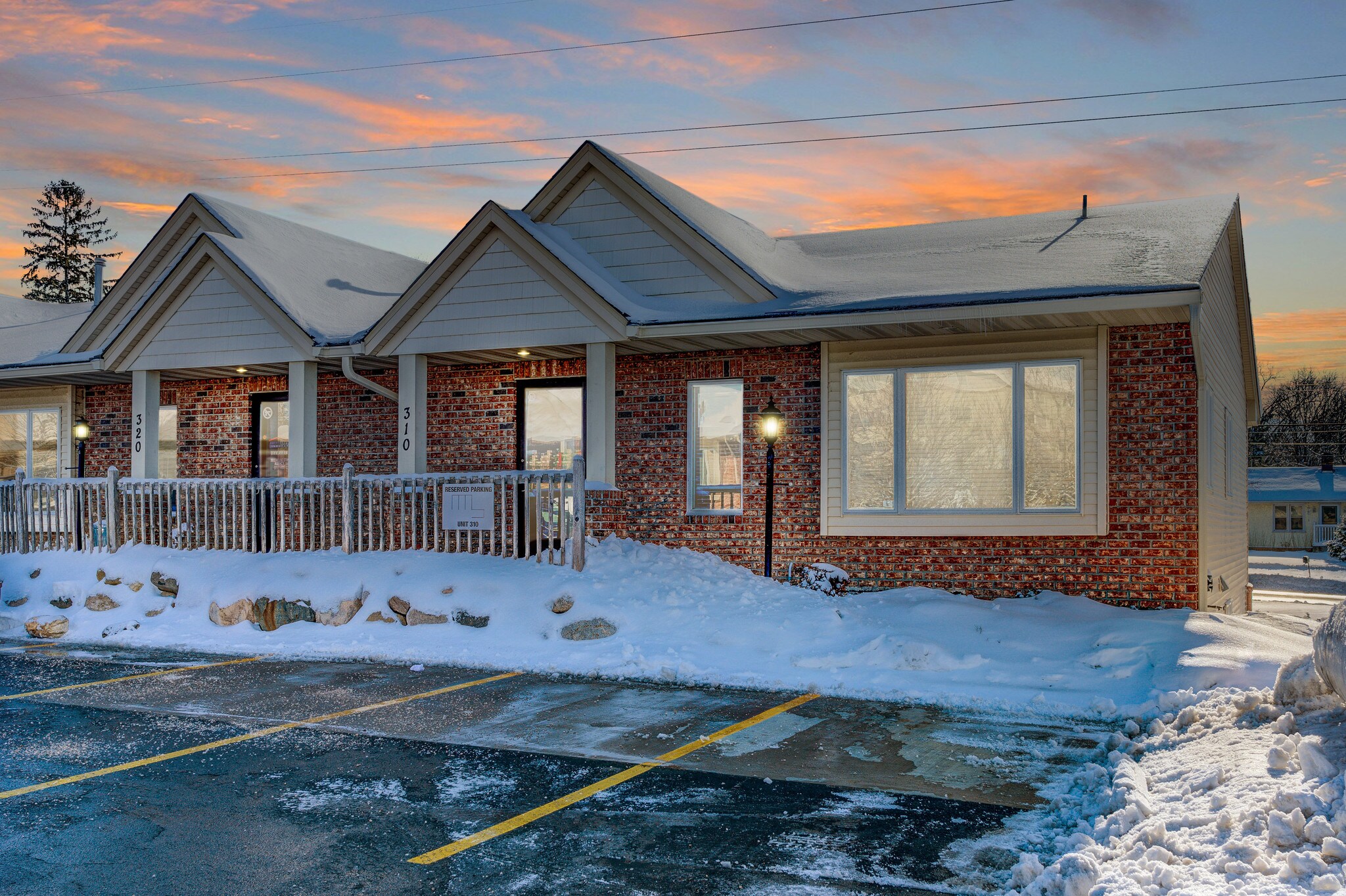 6230 10th St N Oakdale, MN 55128 Office Property for Lease on