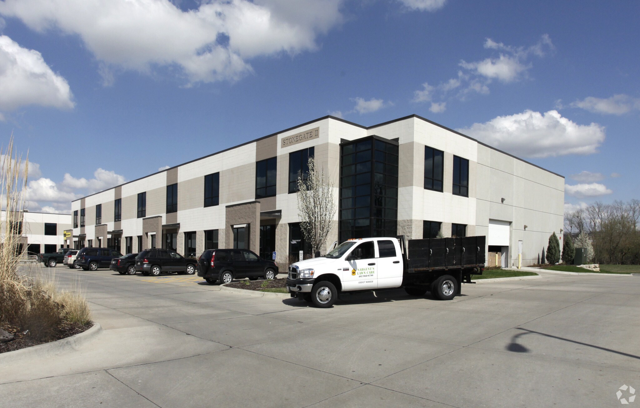 11710-11716 Stonegate Cir, Omaha, NE for Rent