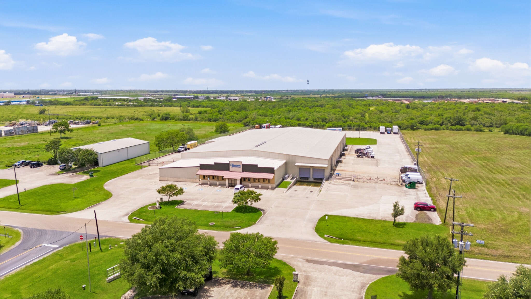 8316 Lone Tree Rd, Victoria, TX for Sale