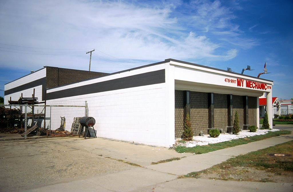 31716 Eight Mile Rd, Farmington Hills, MI for Rent