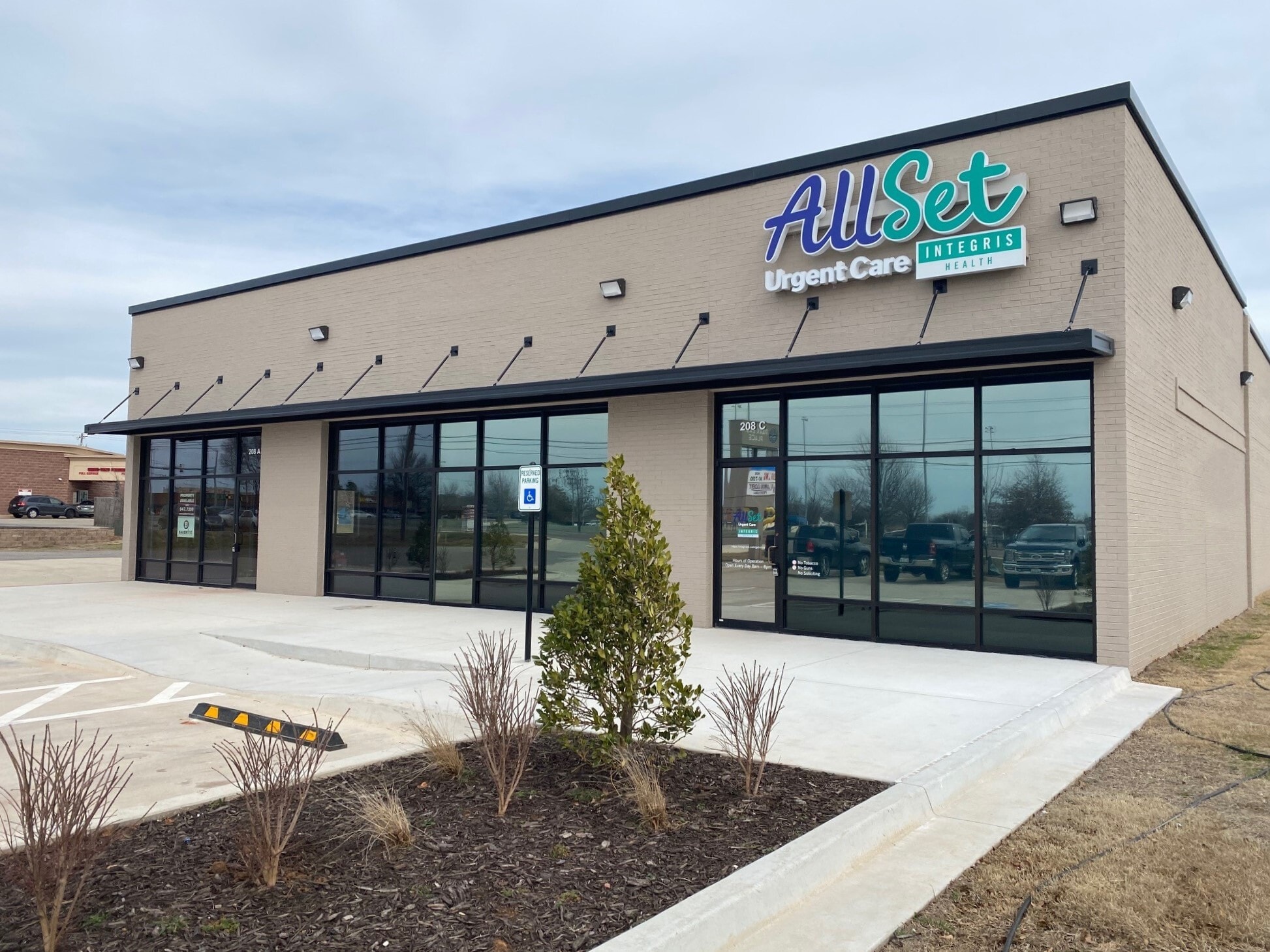 208 S Douglas Blvd, Midwest City, OK for Rent