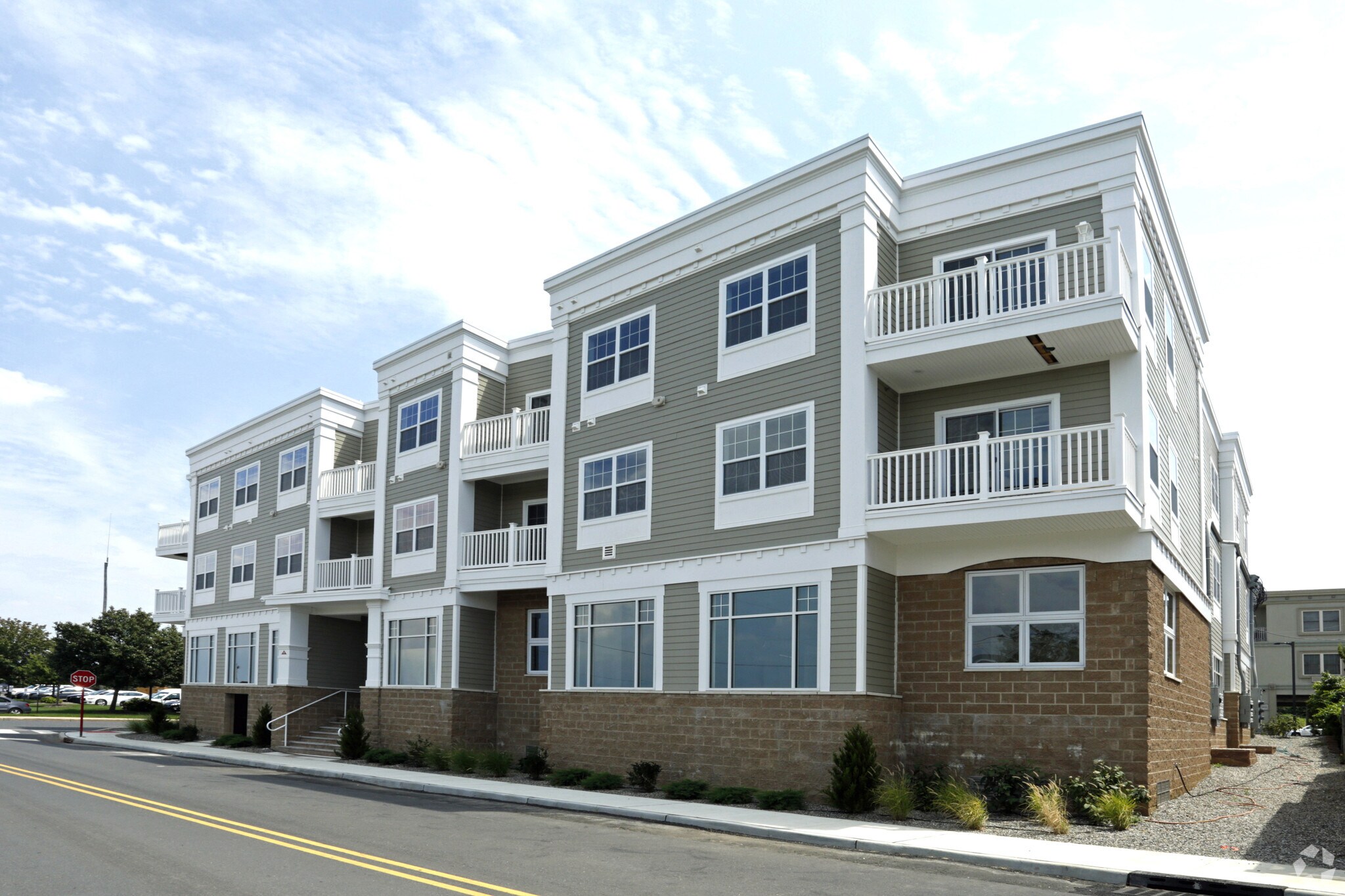 2 Hennessey Blvd, Atlantic Highlands, NJ for Rent