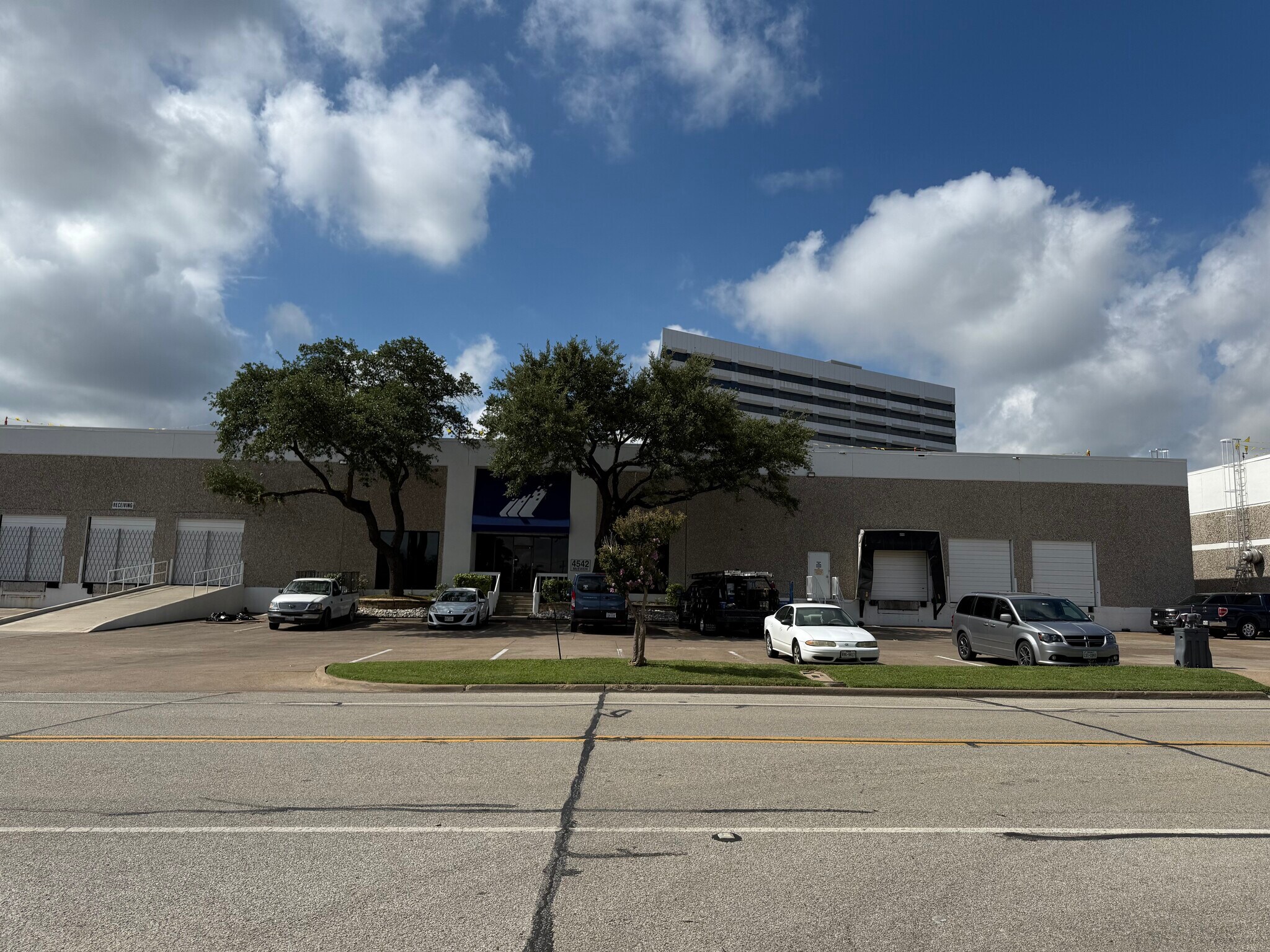 4542-4548 McEwen Rd, Farmers Branch, TX for Rent