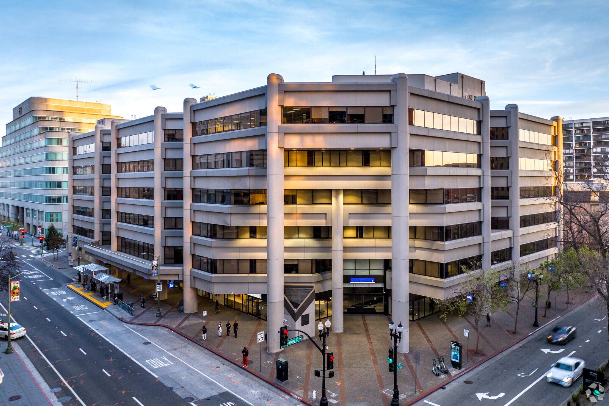 1000 Broadway, Oakland, CA for Rent