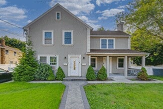 Westbury, NY Multi-Family - 32 Longfellow Ave