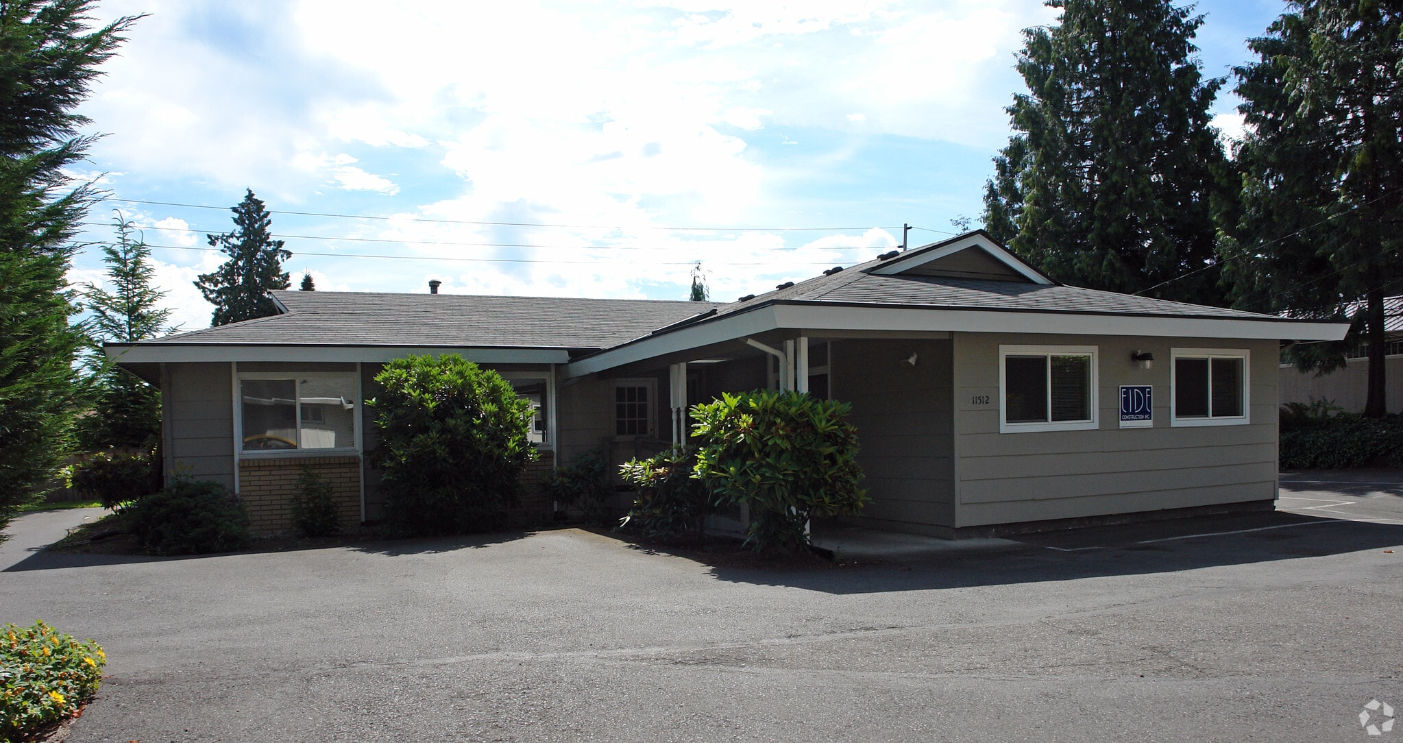 11512 NE 20th St, Bellevue, WA for Sale