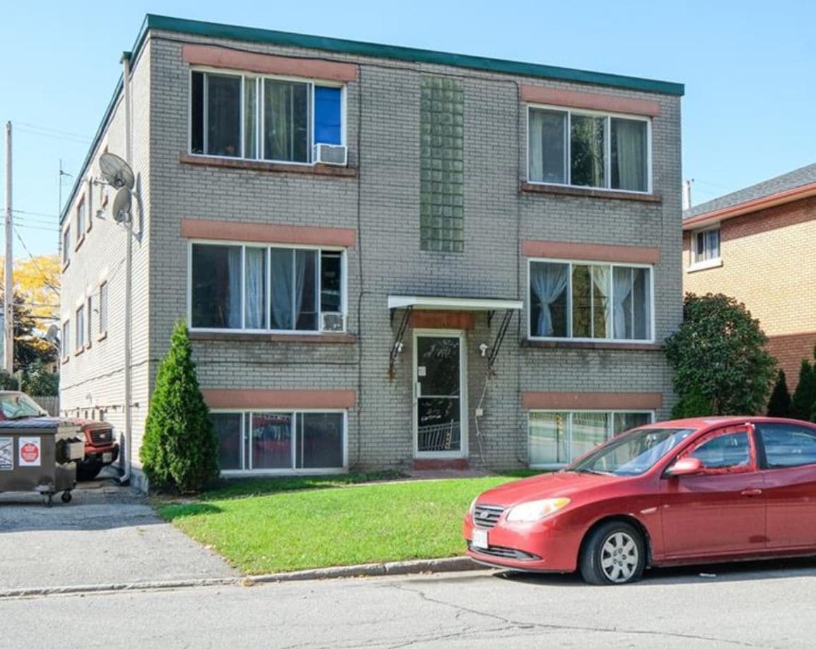 644 De L'église Rue, Ottawa, ON for Sale