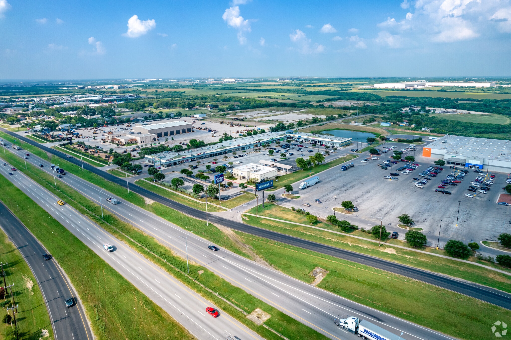 2000 SE Loop 410, San Antonio, TX for Rent