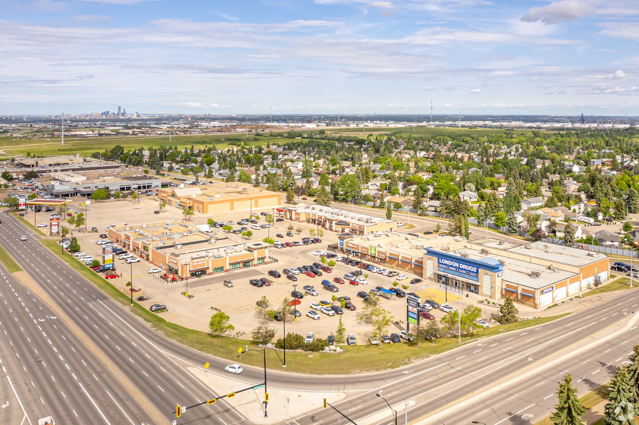 993 Fir St, Edmonton, AB for Rent