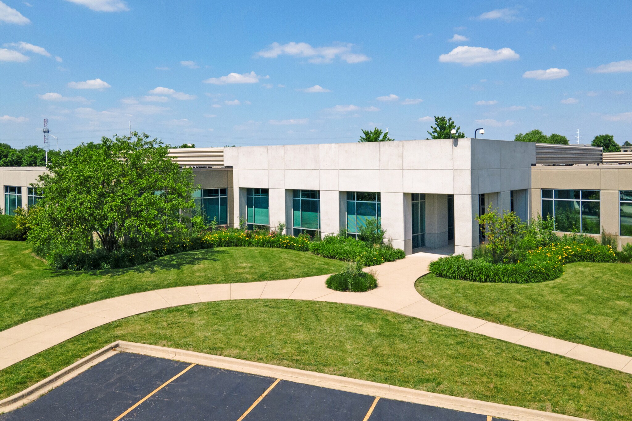 4300 Weaver Pky, Warrenville, IL for Rent