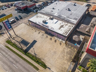 Houston, TX Retail - 10550 Gulf Fwy Houston, TX Retail - 10550 Gulf Fwy